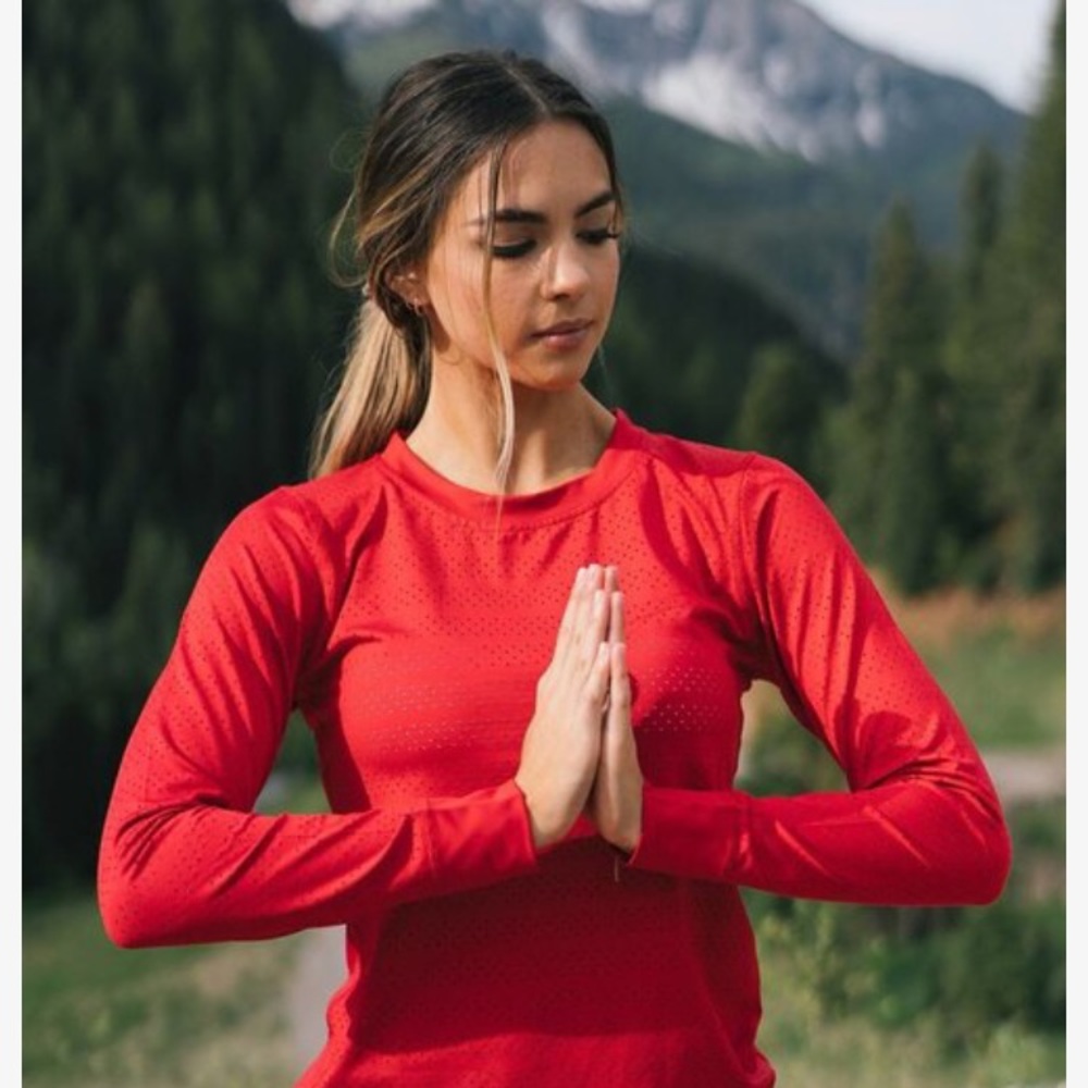 Zyia Chill Red Long Sleeve